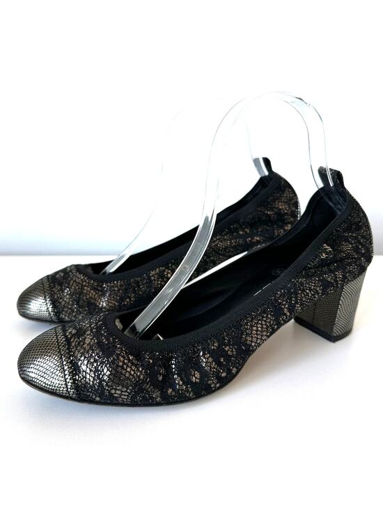 CHANEL Shoes - CHANEL Black Gold Metallic Cap Toe Stretchy Block Heel Pumps IT 40